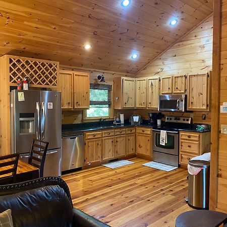 The Cozy Lazy Laurel With Year-Round Mountain Views, Hot Tub, Fire Pit Villa Cherry Log ภายนอก รูปภาพ