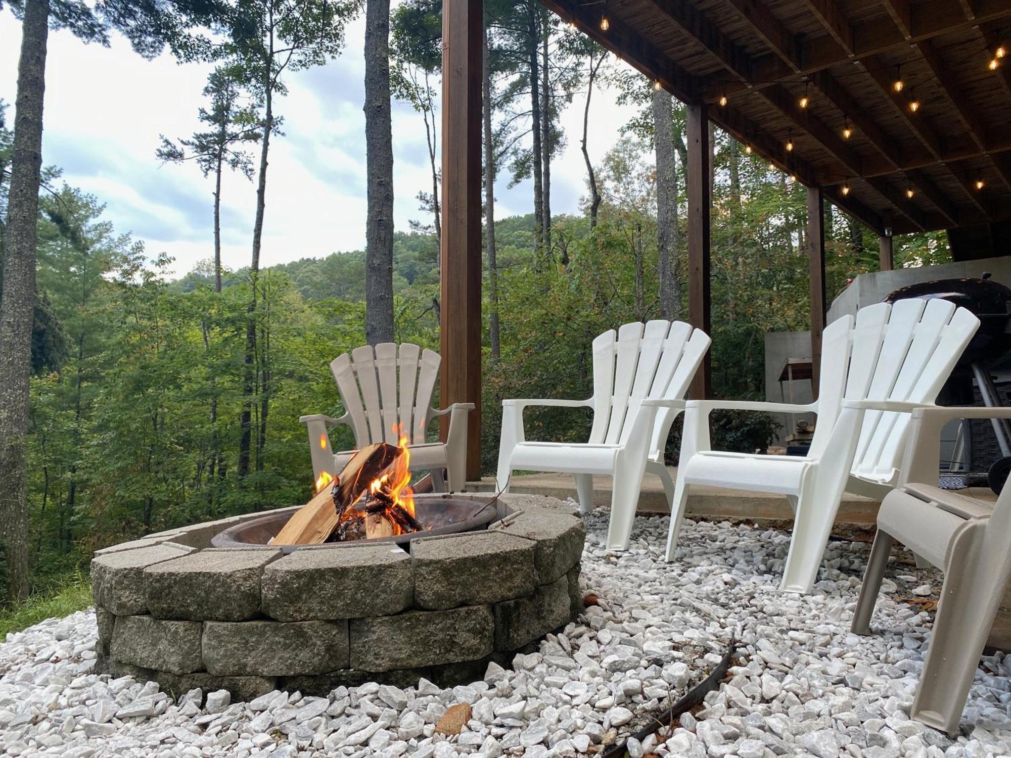 The Cozy Lazy Laurel With Year-Round Mountain Views, Hot Tub, Fire Pit Villa Cherry Log ภายนอก รูปภาพ
